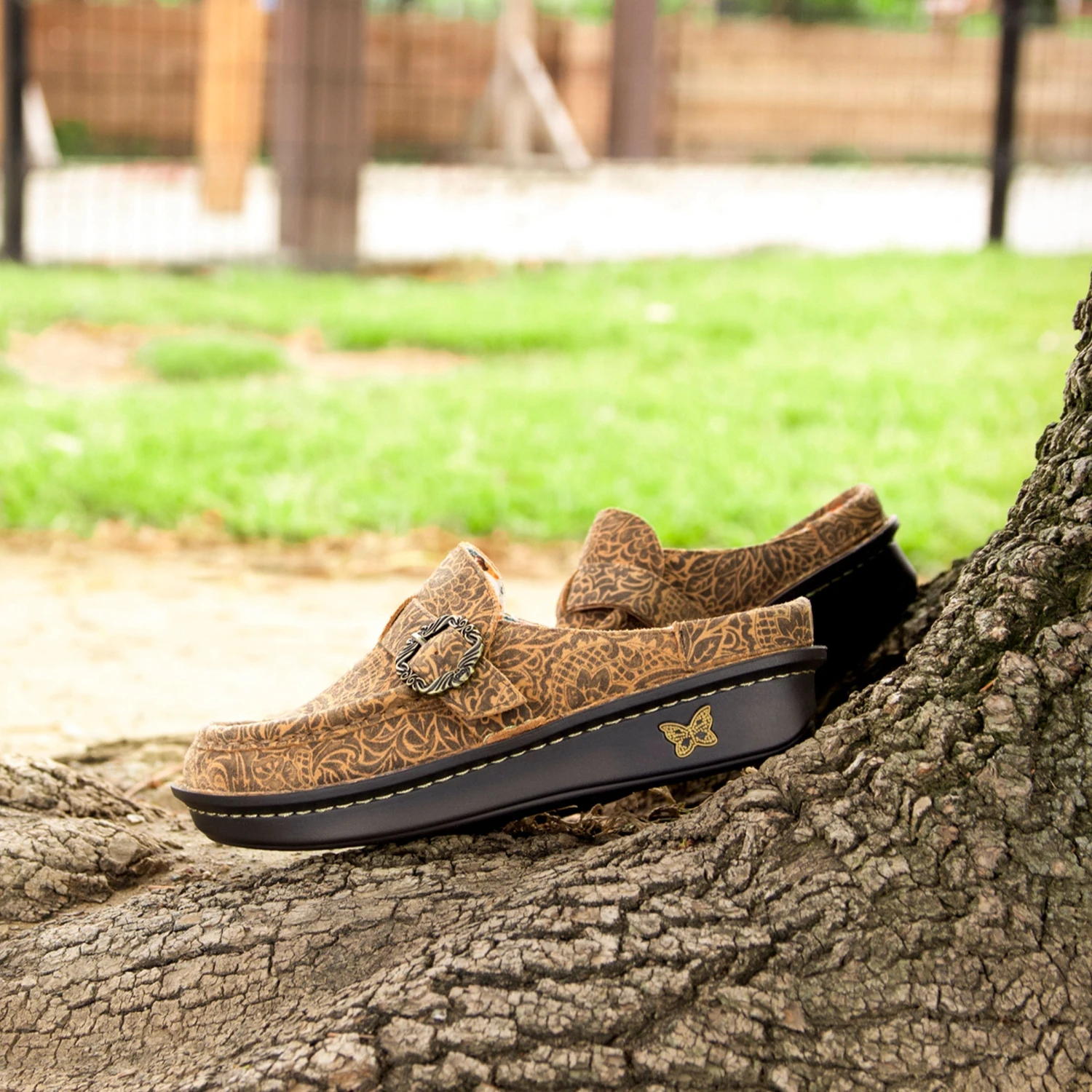 Brigid Freedom Rock Clog 2 Brigid Freedom Rock Clog - Image 2