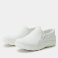 Shoes Duette Liquid White Shoe