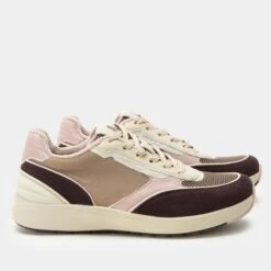 Embyr Chery Lacquer Shoe -Alegria Shoes Shop EMB 8224 S2