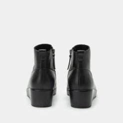 Hadi Black Boot -Alegria Shoes Shop HDI 601 S3 ddf87a2e 3e63 4fe2 bca0 1686efa8acae