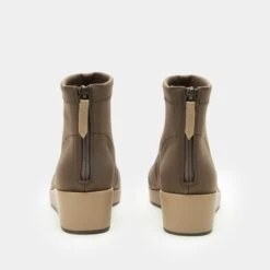 Harmoni Camel Boot 10 Harmoni Camel Boot -Alegria Shoes Shop HRM 6332 S3 ec0999d6 51ba 41fa ab6f 7a26b036291a