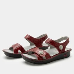 Vienna Loretta Roja Sandal